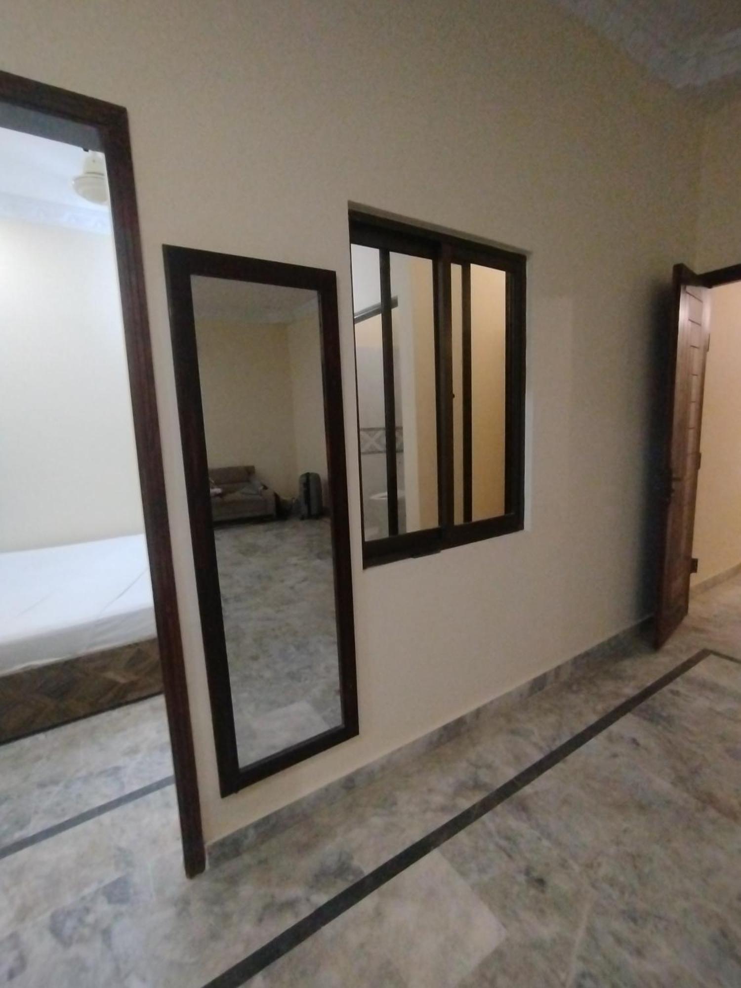 Hotel Crown Plaza, Near Karachi Airport, Darul Sehat Hospital, Dow, Agha Khan And Liaqat Hospital Esterno foto