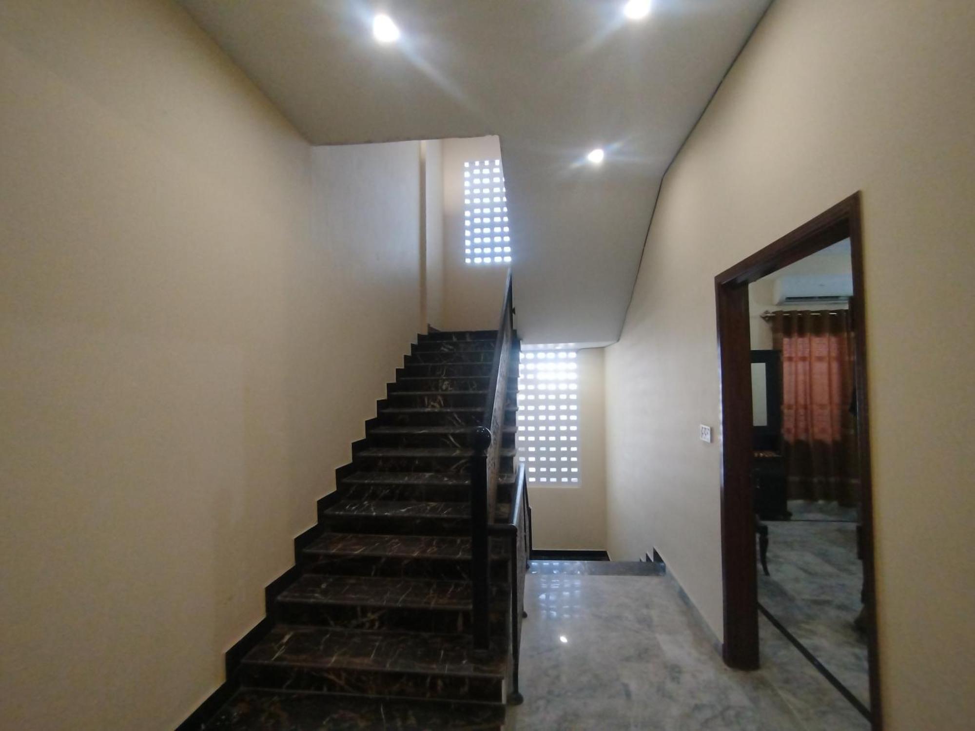 Hotel Crown Plaza, Near Karachi Airport, Darul Sehat Hospital, Dow, Agha Khan And Liaqat Hospital Esterno foto