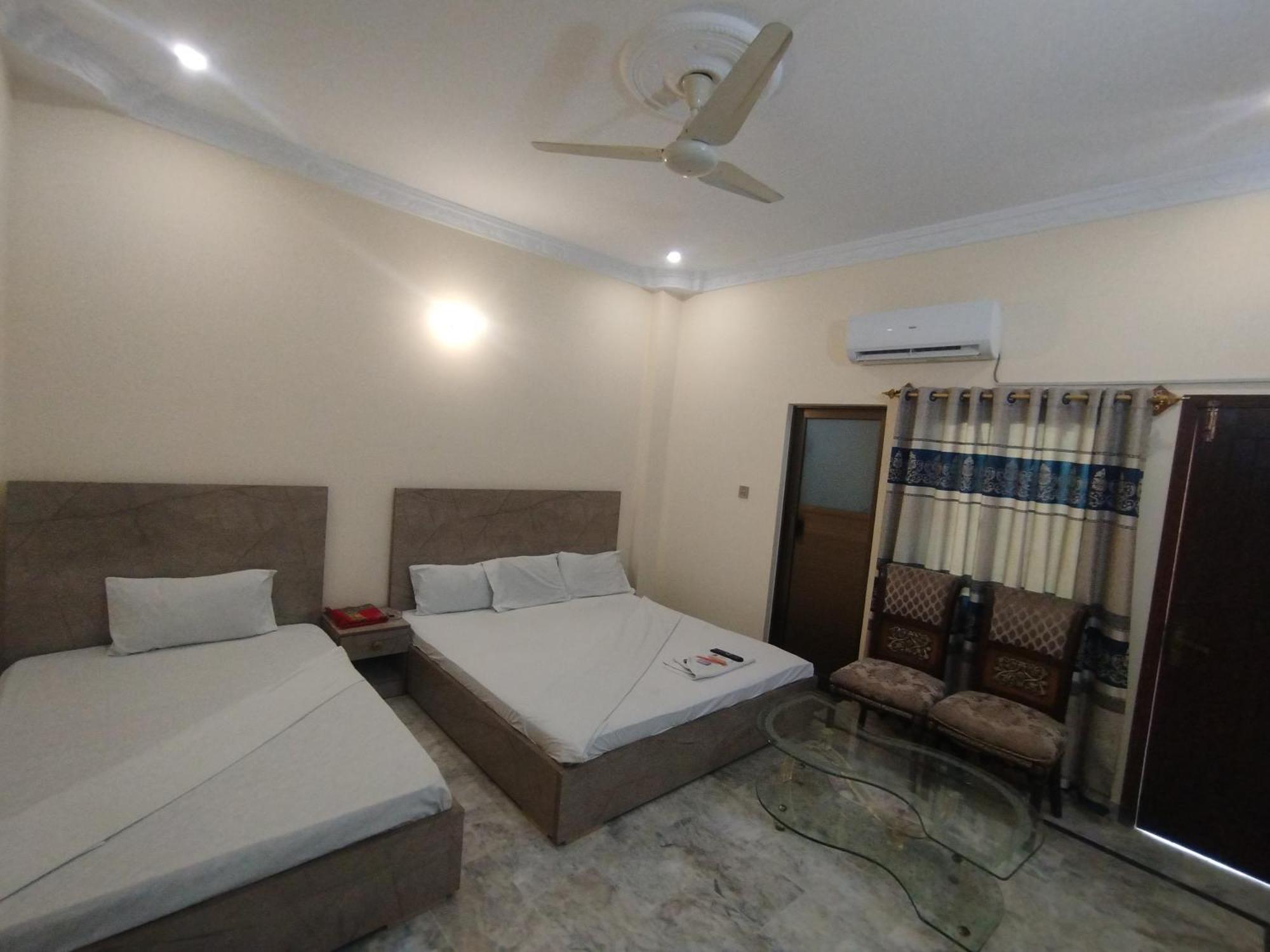 Hotel Crown Plaza, Near Karachi Airport, Darul Sehat Hospital, Dow, Agha Khan And Liaqat Hospital Esterno foto